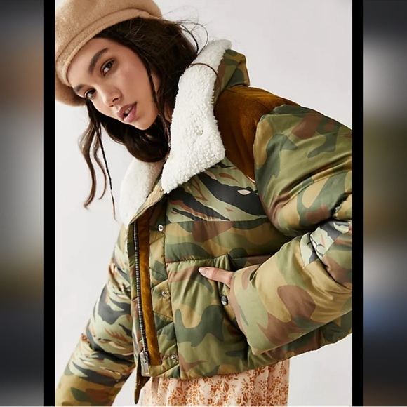 Free People West Coast Puffer Jacket Size Large camo boho oversized Sherpa - Picture 3 of 16